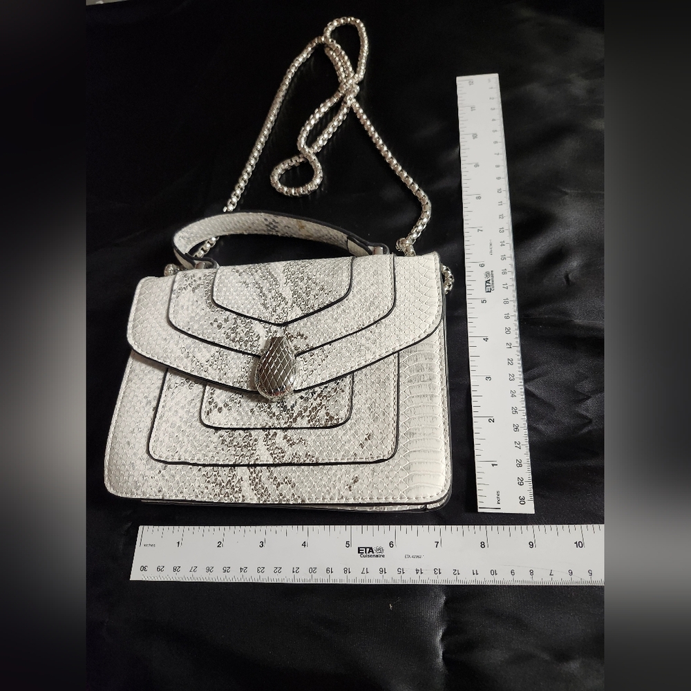 Silver Metallic Snake Pattern Handbag - Picture 7 of 7